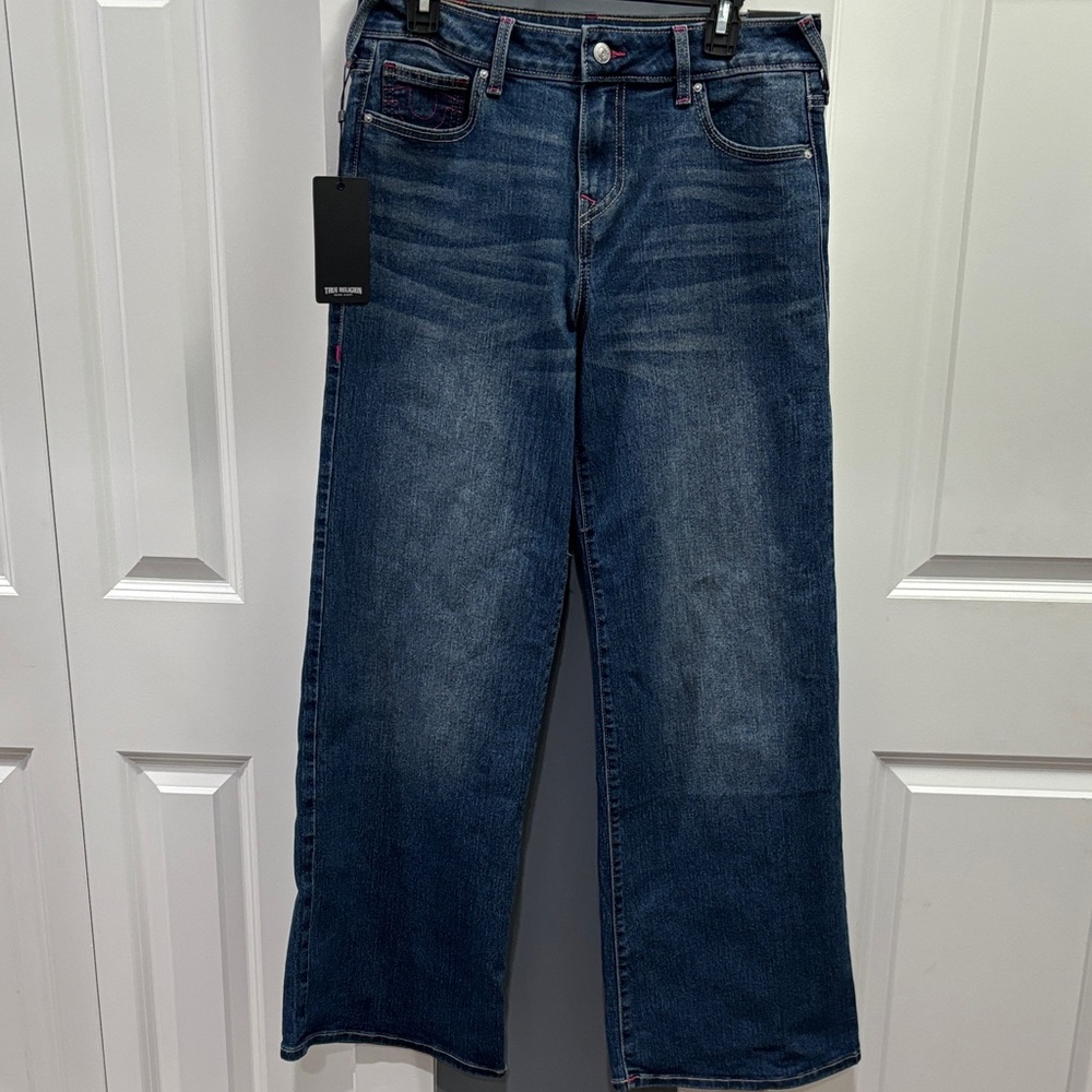 NWT. True Religion Indigo Relaxed Jeans